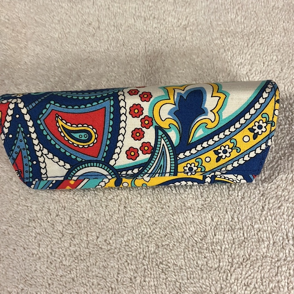 Marina Paisley Hard Eyeglass Case (NWOT) - Picture 2 of 3